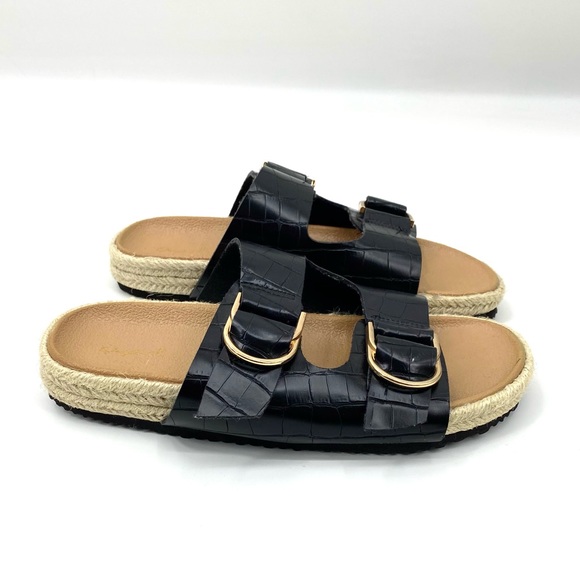 💕SALE💕 NWT Qupid Black Buckle Slides - Picture 2 of 6